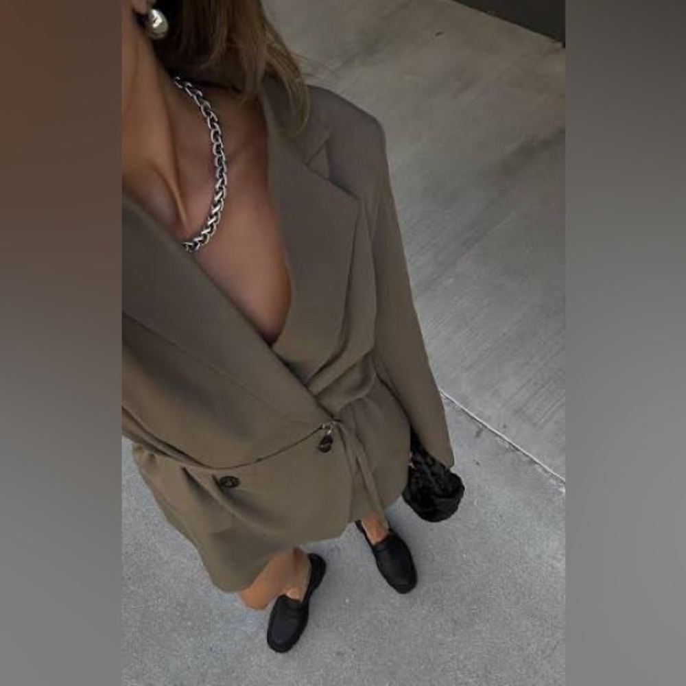 NEW Rumored You're So Money Blazer in Birch Brown Women's Large - Picture 3 of 7